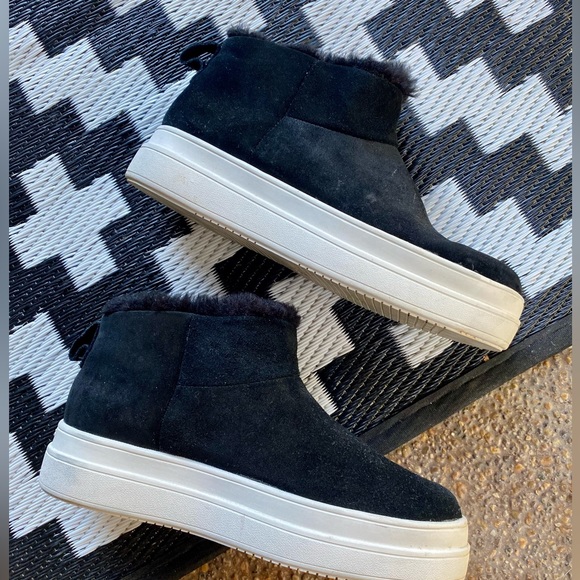 JSlides Nia Water Resistant Faux Fur Bootie - Picture 3 of 4